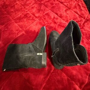 Koolaburra Black Ankle Boots Suede Slip-On